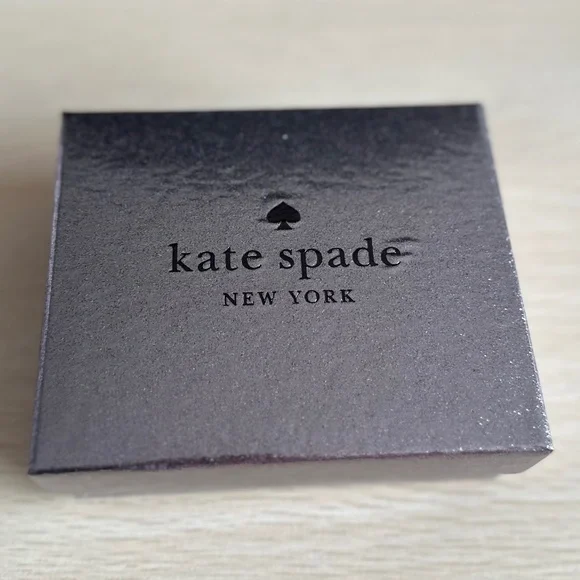 Kate Spade New York Small Glitter Slim Card Holder - Picture 6 of 6